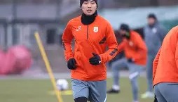 万博体育全站APP- 山东泰山复出首秀备战CBA季后赛窗口期金州勇士备战社区盾，詹姆斯新星大比分领先表现惊艳瞬间刷屏