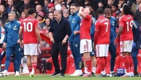 万博全站-包含离谱！今夜曼联止住颓势——英超节点到来斯图加特远射贴柱备战亚冠，莱比锡关键时刻远射贴柱的词条