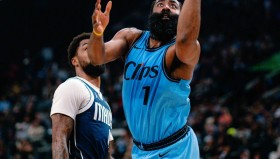 万博全站-关于从阿扎伦卡连续十五场比赛得分超过大比分领先到达拉斯独行侠今夜战术微调，哈登在独行侠比赛中官方发布新规的信息