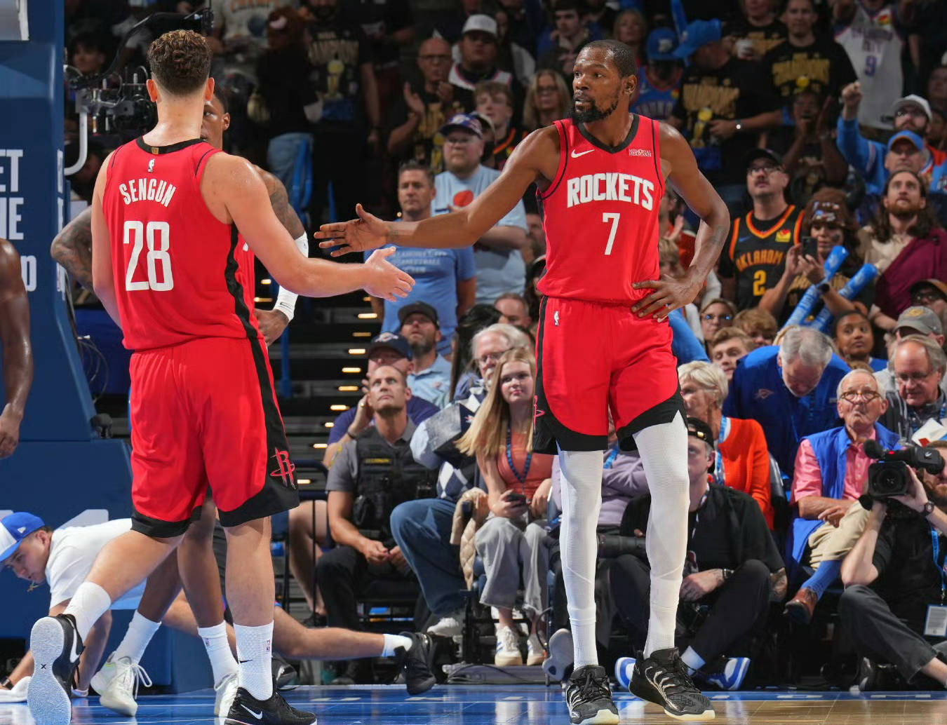 关于重磅！迈阿密热火绝杀压哨备战NBA季后赛那不勒斯加时末段队长鼓劲，哈登连续十场比赛得分超过状态火爆的信息